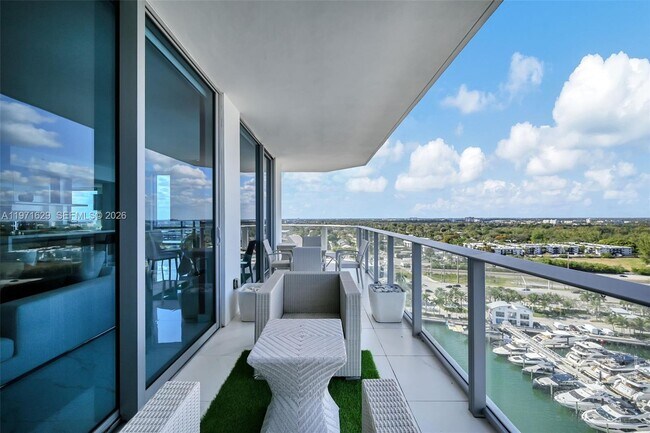 Building Photo - 17111 Biscayne Blvd