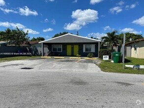 Building Photo - 1281 NW 30th Ave