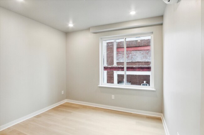 Foto del edificio - 316 S 52nd St