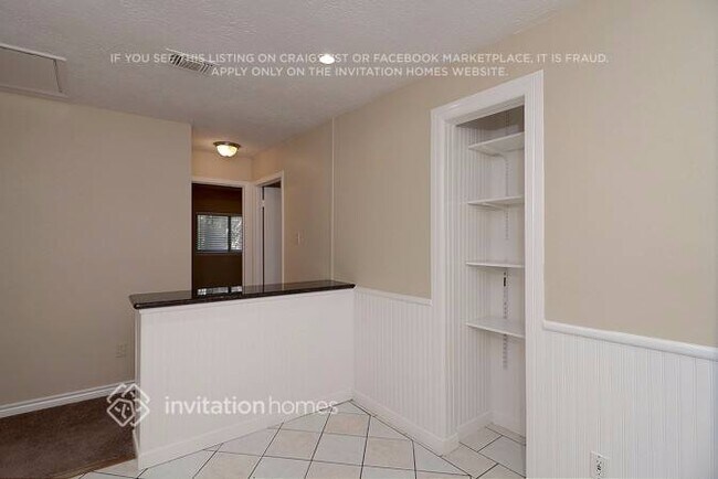 Building Photo - 17111 Coachmaker Dr