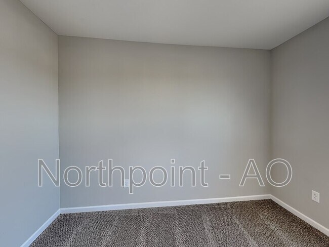 Building Photo - 21724 Southcreek Ct