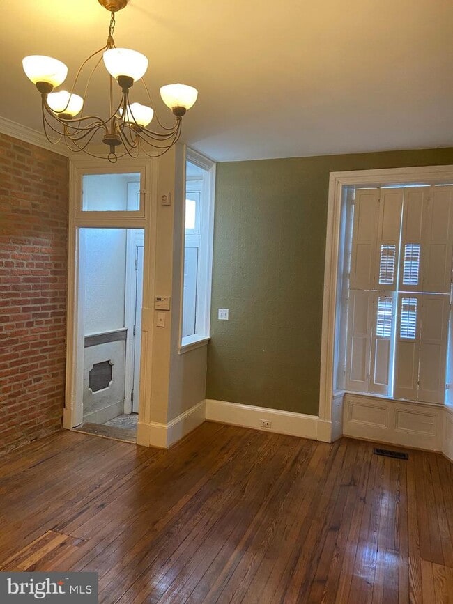 Building Photo - 2424 Fait Ave