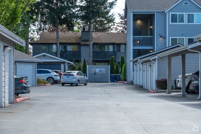 Building Photo - Kirkland Condominiums