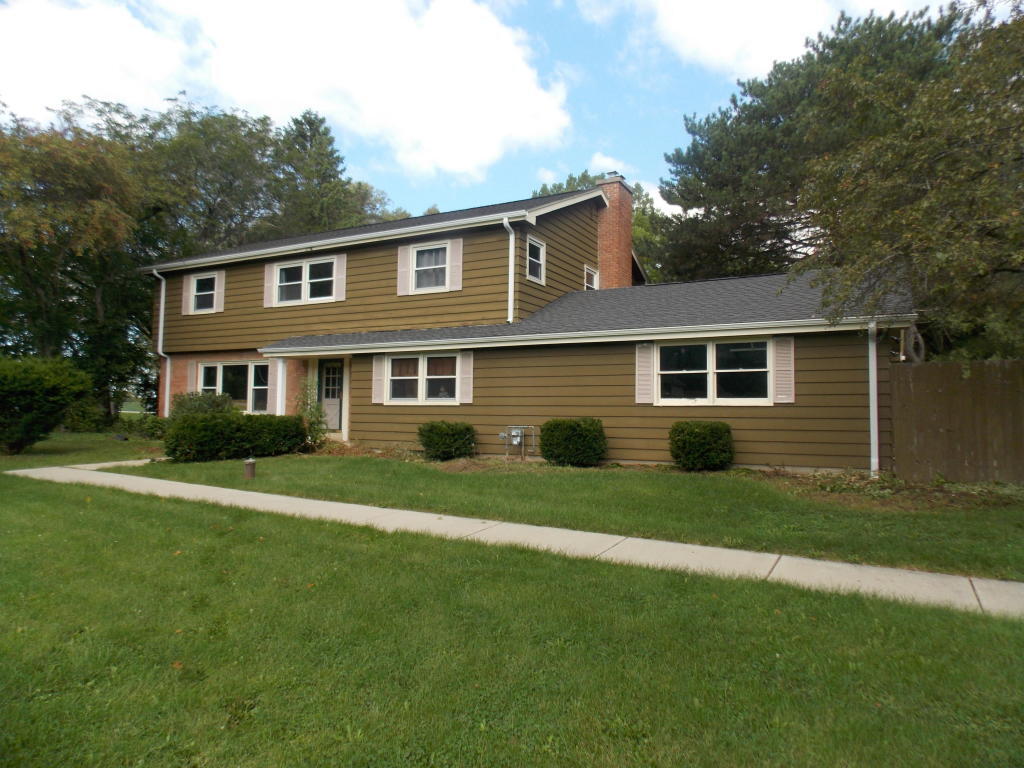 7010 Hoods Creek Rd, Caledonia, WI 53126 House Rental in Caledonia