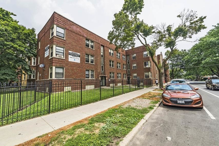 Primary Photo - 8255 S Maryland
