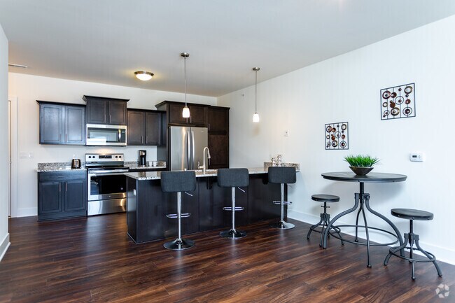 Greenfield Highlands Move In Specials Apartments Milwaukee Wi Apartments Com