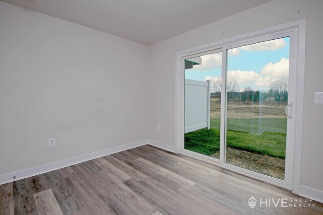 Photo - Spacious 4-Bed, 3.5-Bath with Garage! Apartment