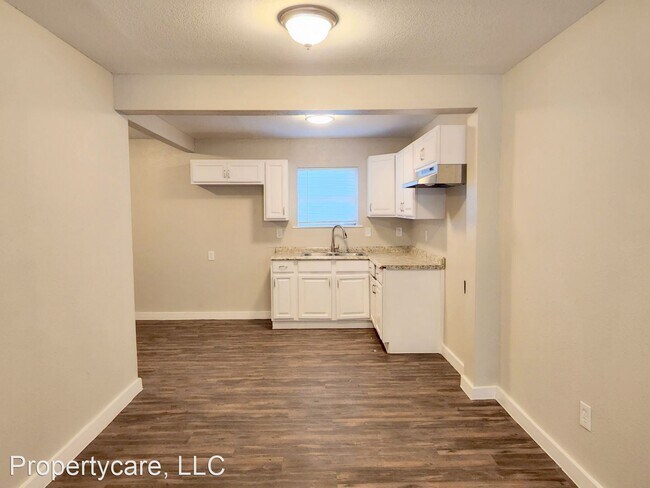 Foto del edificio - 2 br, 1 bath House - 1106 2nd Ave N.