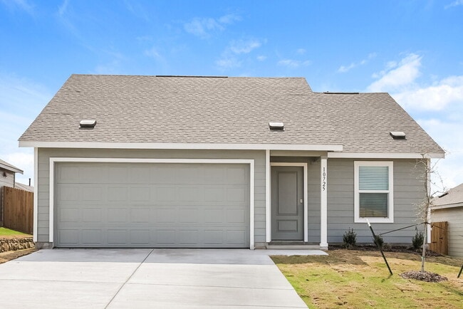 Building Photo - 10725 Revolver Dr