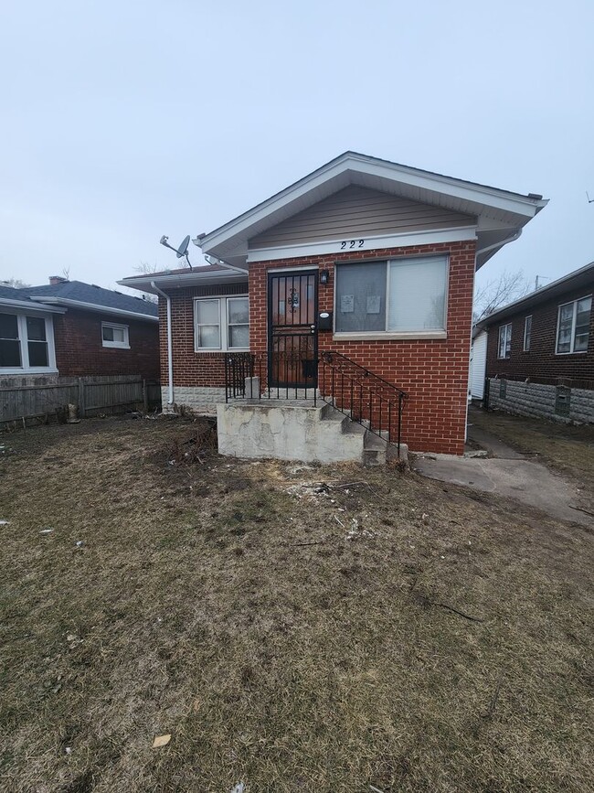 Building Photo - Remodeled Home With Garage