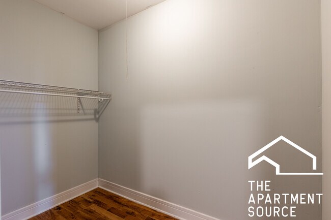 Foto del edificio - 4631 N Paulina St