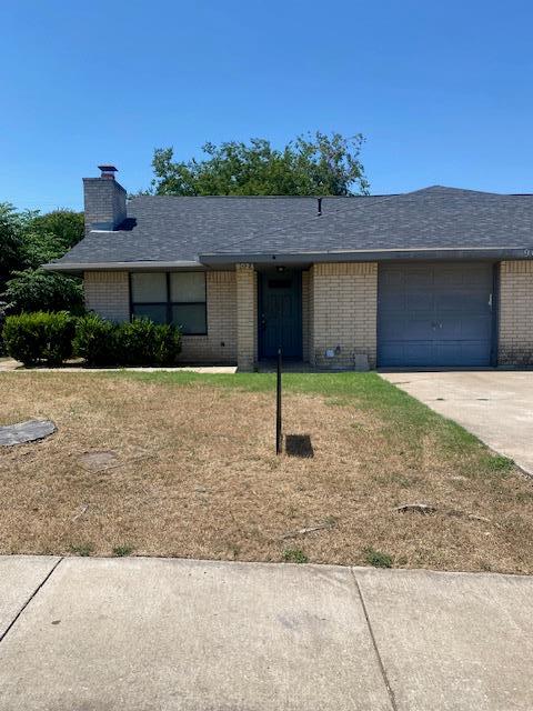 Primary Photo - 902 Country Aire Dr