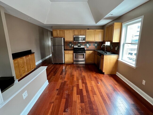 Foto del edificio - 1848 S 15th St