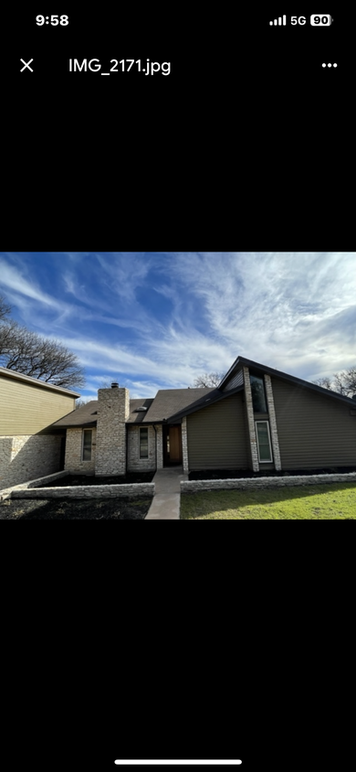 Front of house - 702 Country Club Rd