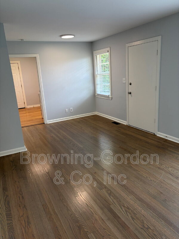 Photo - 538 Fairlane Drive House