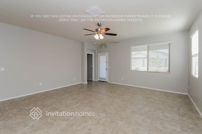 Foto del edificio - 31040 W Whitton Ave