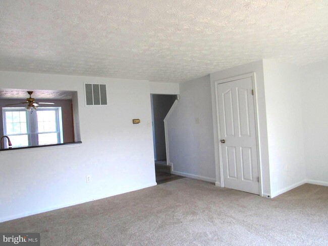 Building Photo - 2711 Neman Ct