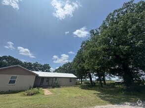 Building Photo - 543 Walker Ln