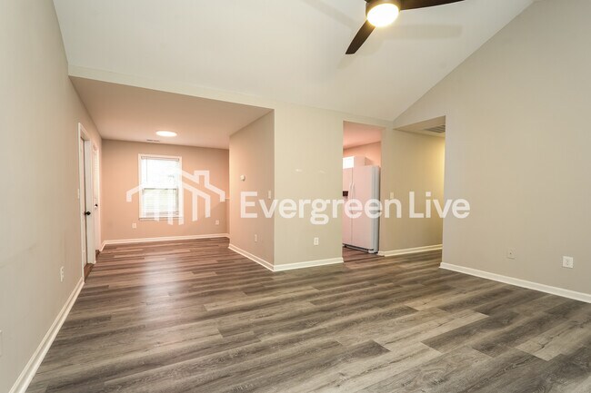 Foto del edificio - 518 Harper St