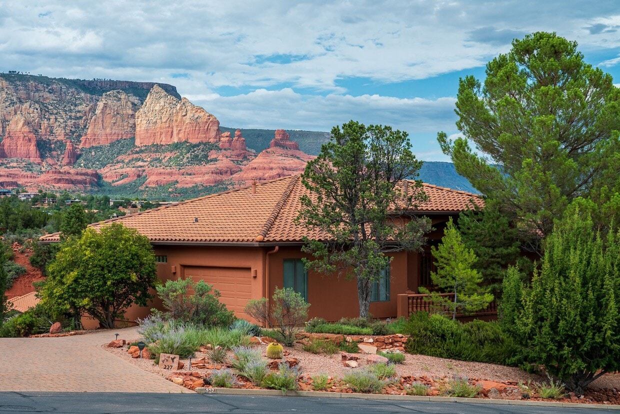 Primary Photo - Unfurnished, 1-year long-term rental
