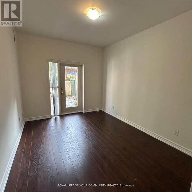 Building Photo - 33 Wallace St