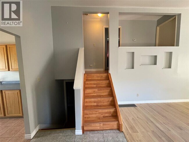 Photo du bâtiment - 8125 Little River Rd