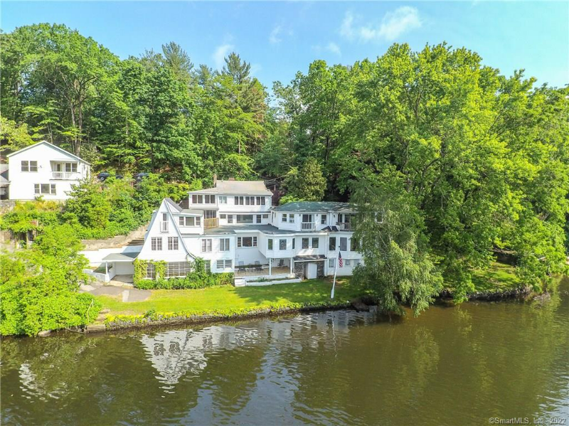 Primary Photo - 205 Lakemere Dr