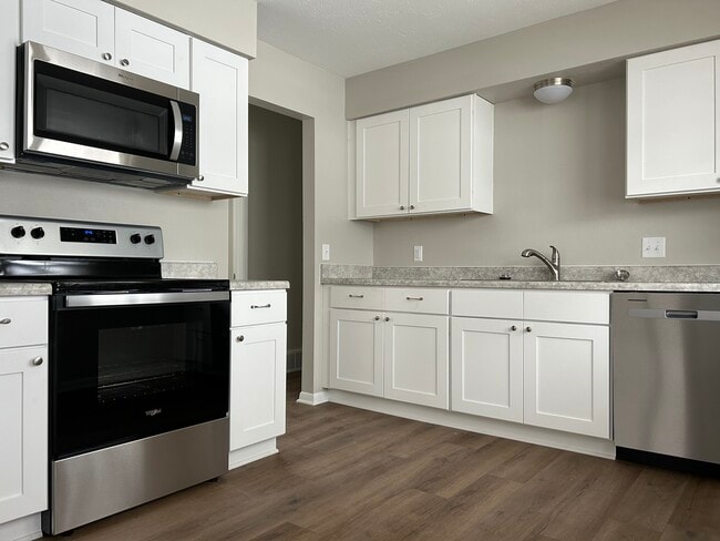 Building Photo - 265 Bel Aire Dr