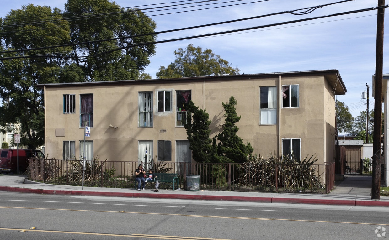 Building Photo - 1401 S Standard Ave