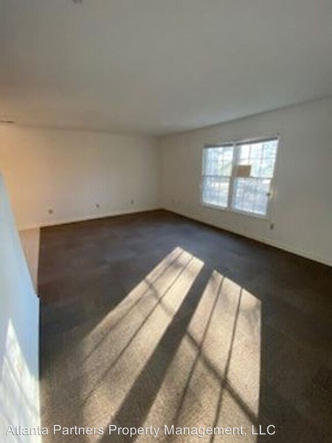 Building Photo - 440 Peachtree Ridge Ct NW