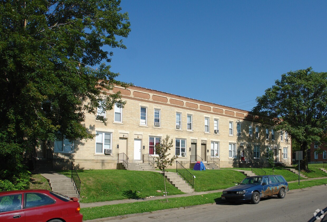 13311347 Indianola Ave Apartments in Columbus, OH