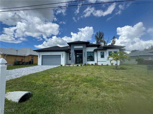 Foto del edificio - 215 SE 23rd Terrace