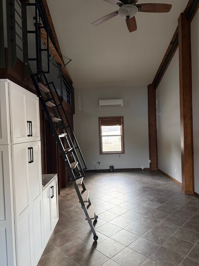 Foto del edificio - 11923 Fuller Rd