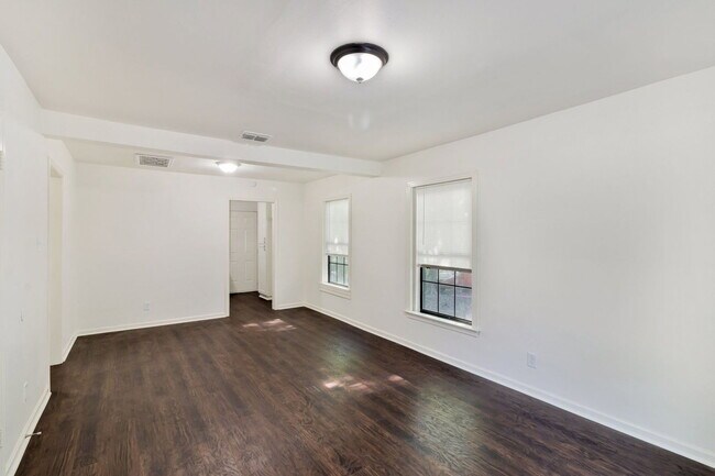 Foto del edificio - 8726 Eldon Dr
