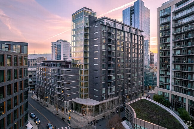 The Pinnacle Condominiums