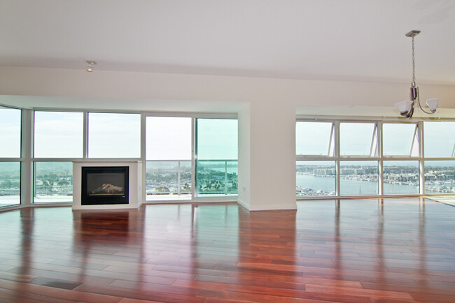 Foto del edificio - 13600 MARINA POINTE Dr