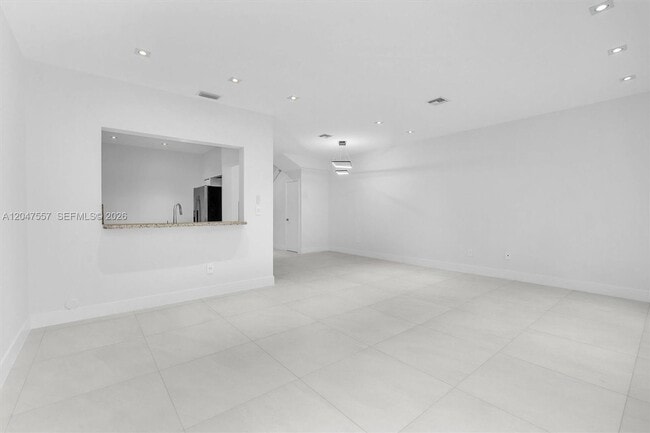 Photo - 21391 Marina Cove Circle 14K, Aventura, FL 33180 - 3567 House