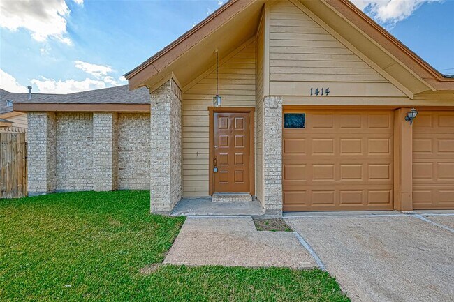 Foto del edificio - 1414 Elkwood Dr