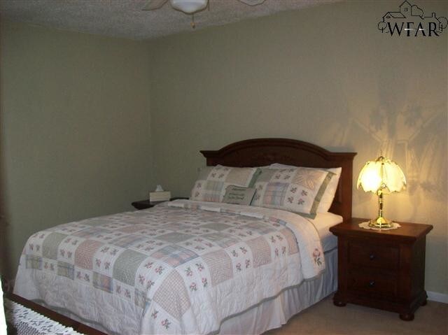 Foto del edificio - 606 Sycamore Dr