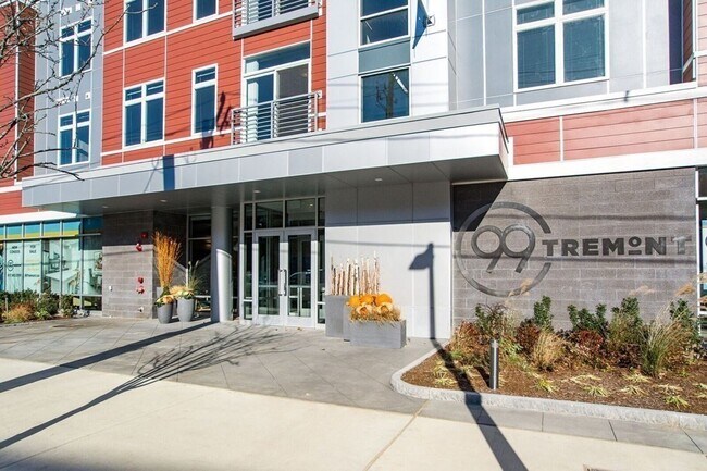 Building Photo - 99 Tremont St