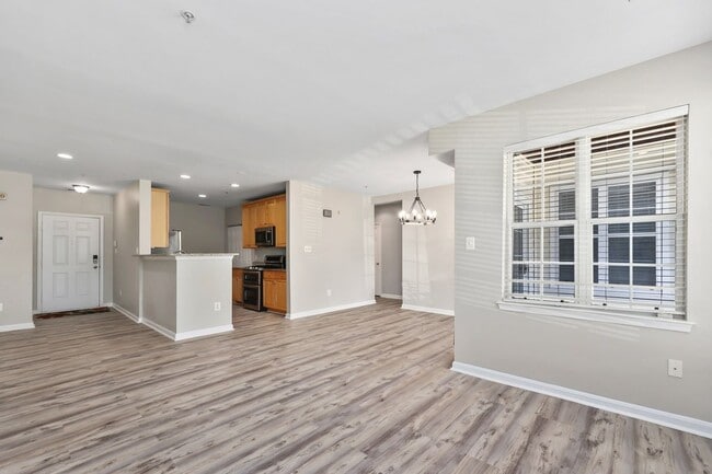 Foto del edificio - 25340 Lake Mist Square