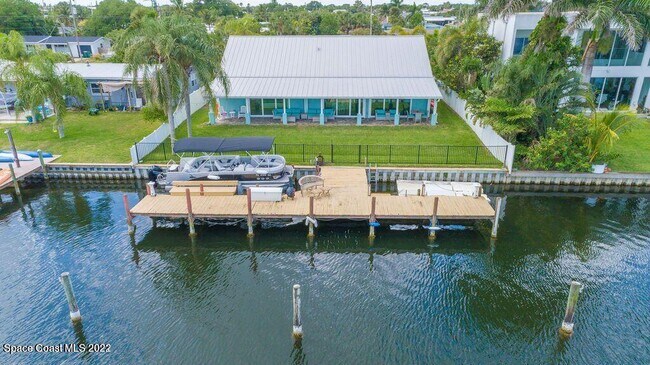 Foto del edificio - 440 S Waterway Dr