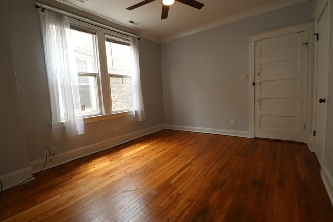 Building Photo - 4223 N Elston Ave