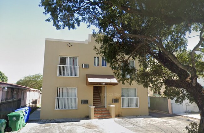 Foto del edificio - 441 NW 25th Ave