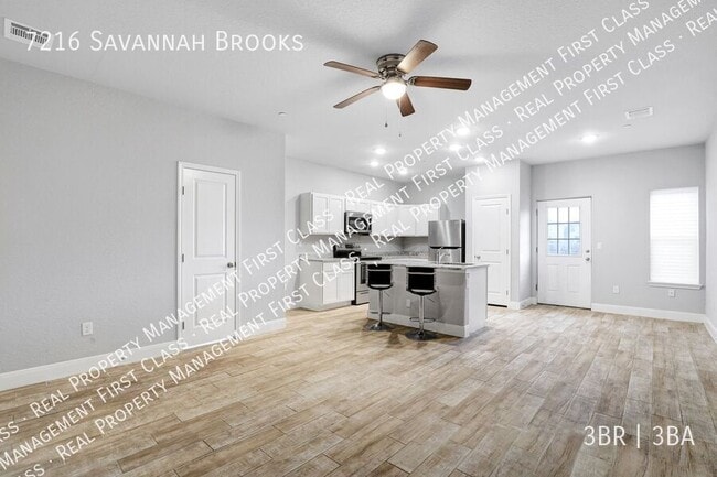 Building Photo - 7216 Savannah Brooks