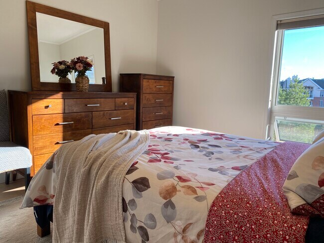 Photo du bâtiment - 918 Heritage Vw