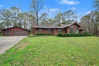 Building Photo - 10 Gentry Dr