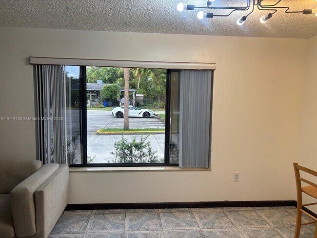 Foto del edificio - 2514 Taylor St