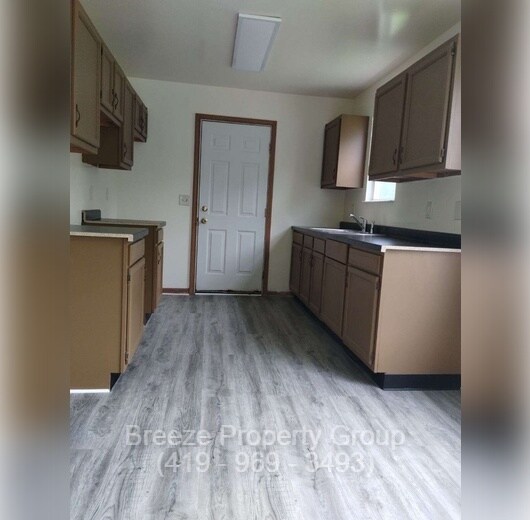 Foto del edificio - 2808 Benford Ln