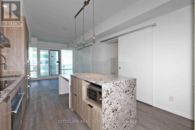 Building Photo - 1 Bloor St E